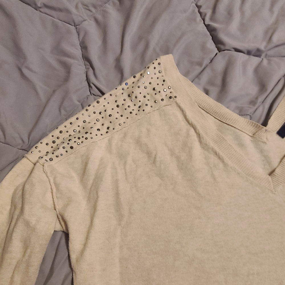 Gap Sweater - Picture 2 of 6